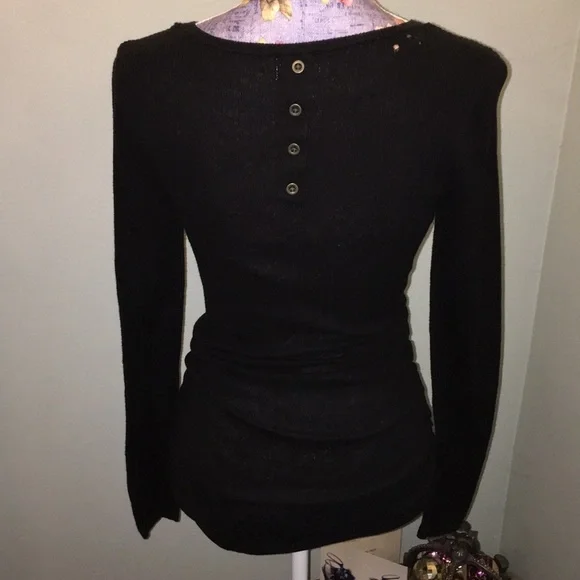 Motherhood Maternity Long Sleeve Black Sweater Top Buttoned Back Small - Picture 7 of 8